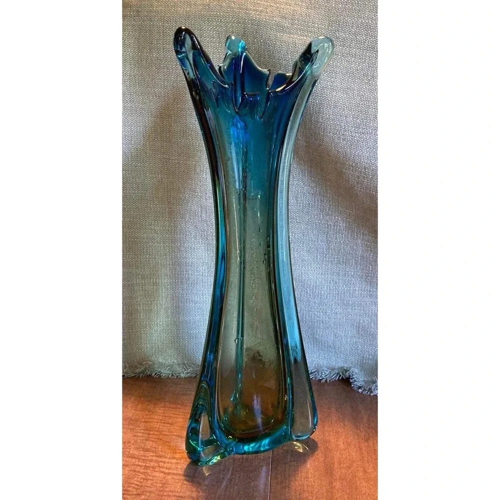 Blue and Gold 3 Lobed Jagged Flame Top Vase 12-1/4